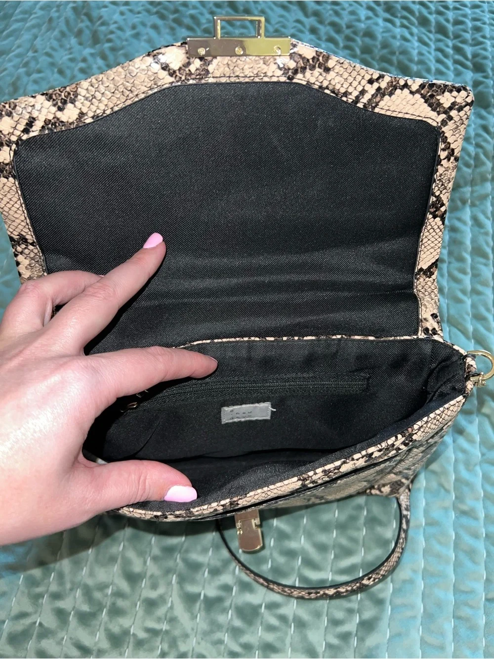 Snake-Print Crossbody Shoulder Bag in Beige and Black